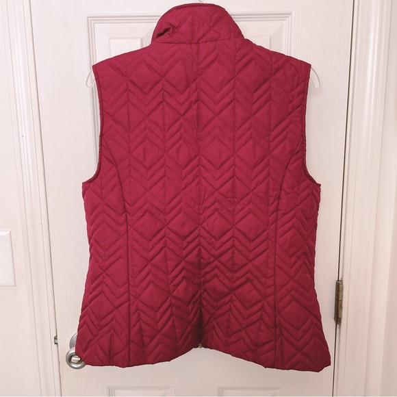 Black Rivet Burgundy Quilted Vest - Picture 2 of 8